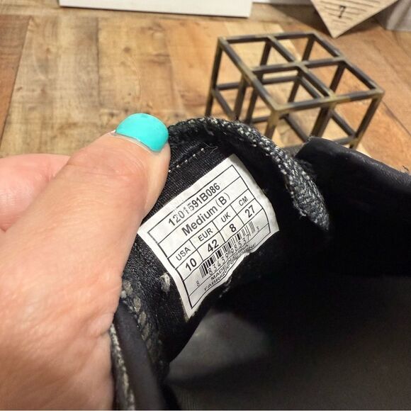 Brooks Vanguard Sneakers - Picture 7 of 11